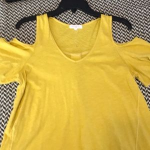 Cold shoulder top
